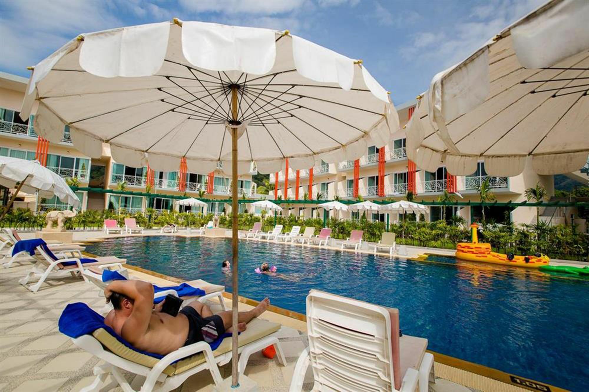 Trend Kamala Resort エクステリア 写真